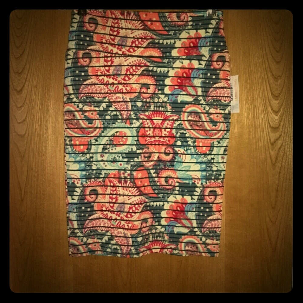 LuLaRoe Cassie Skirt S